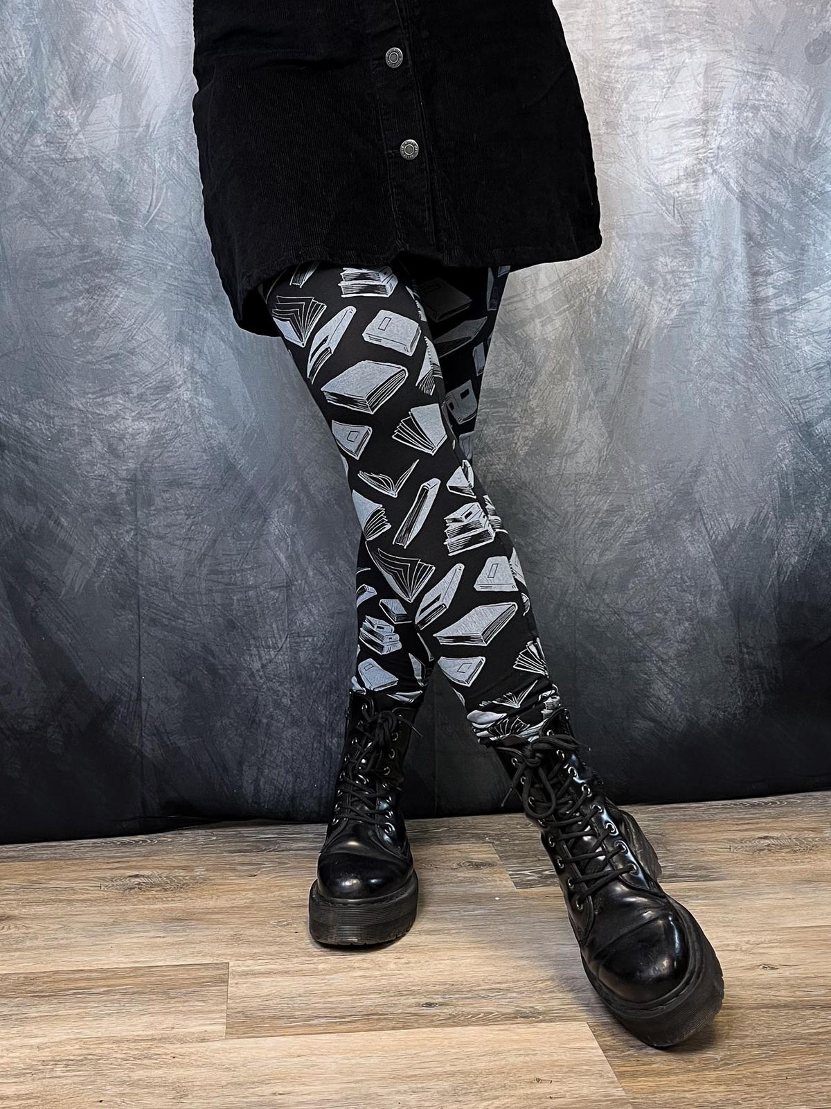 Leggings - Books Black poison-pear