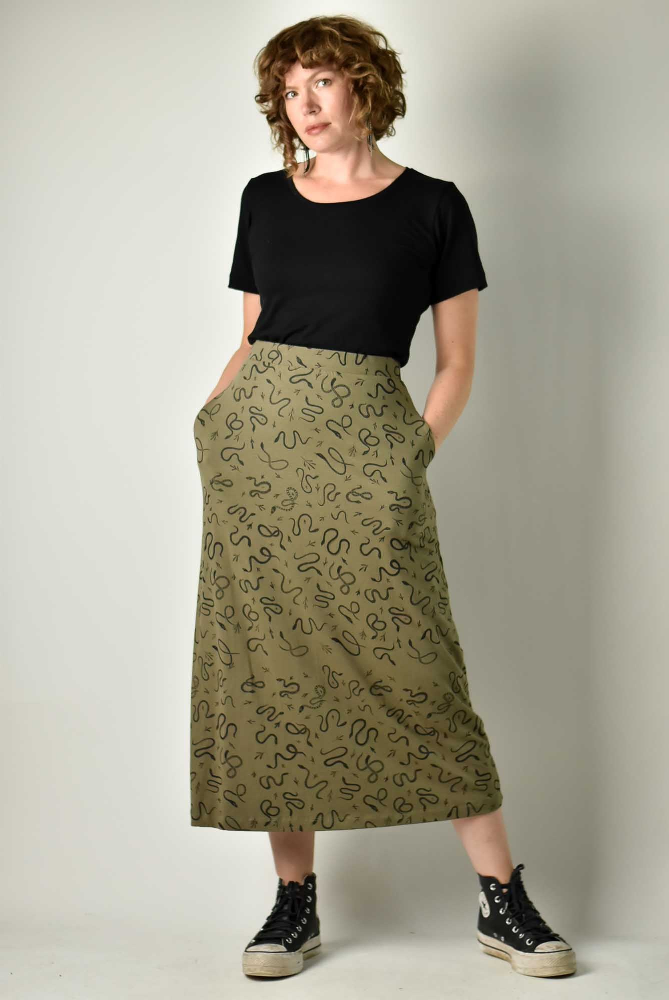 90s Maxi Skirt - Olive Snakes poison-pear