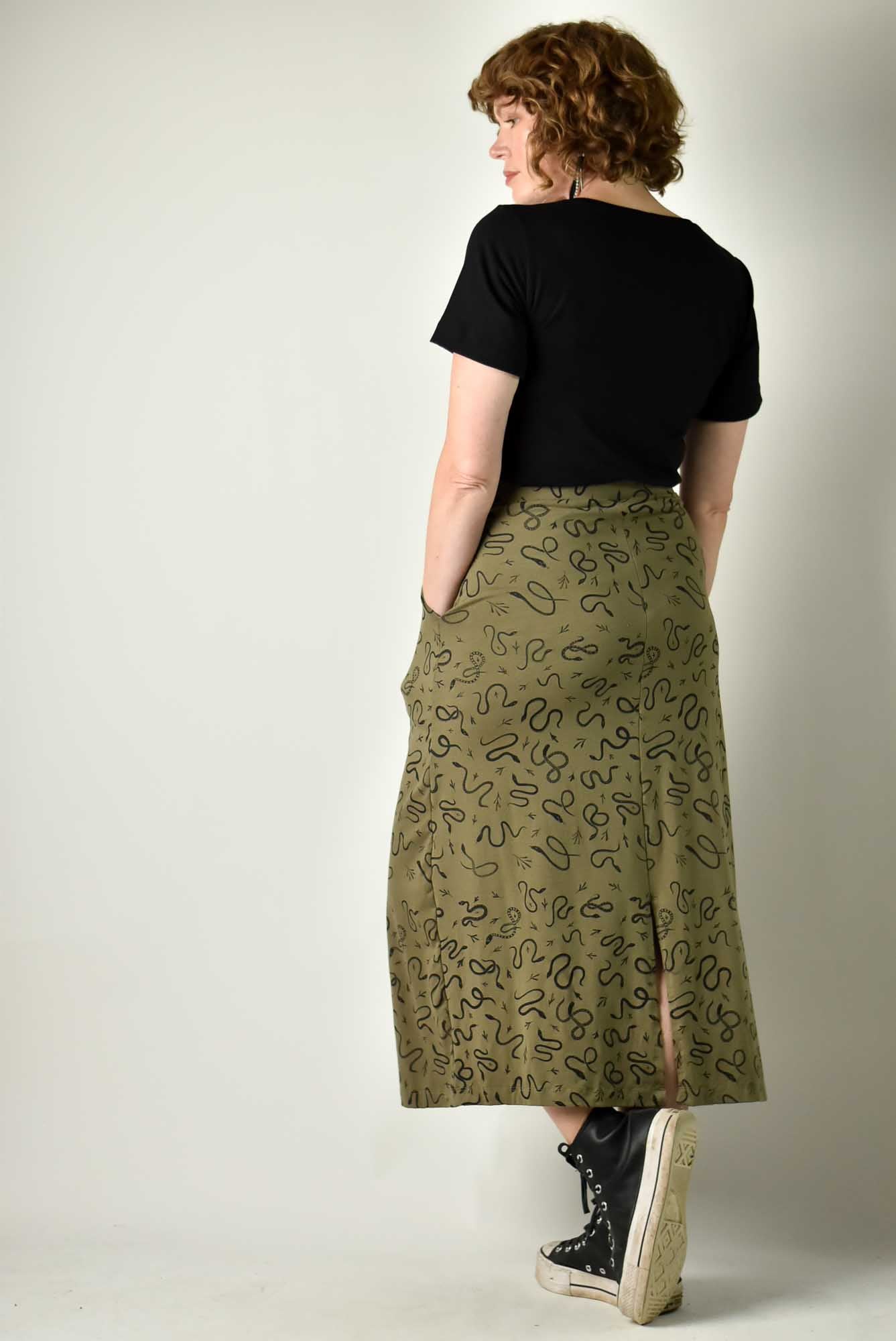 90s Maxi Skirt - Olive Snakes poison-pear