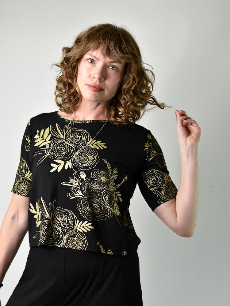 
                  
                    Boxy Crop Tee - Gold Floral poison-pear
                  
                