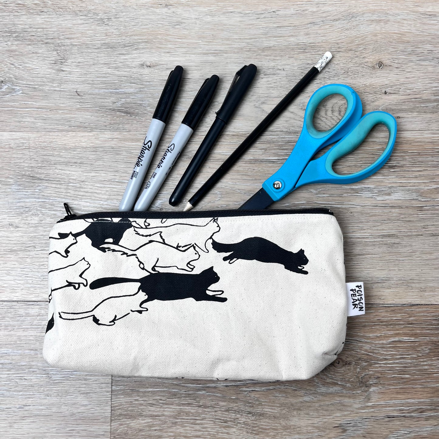 Cat Pouch poison-pear