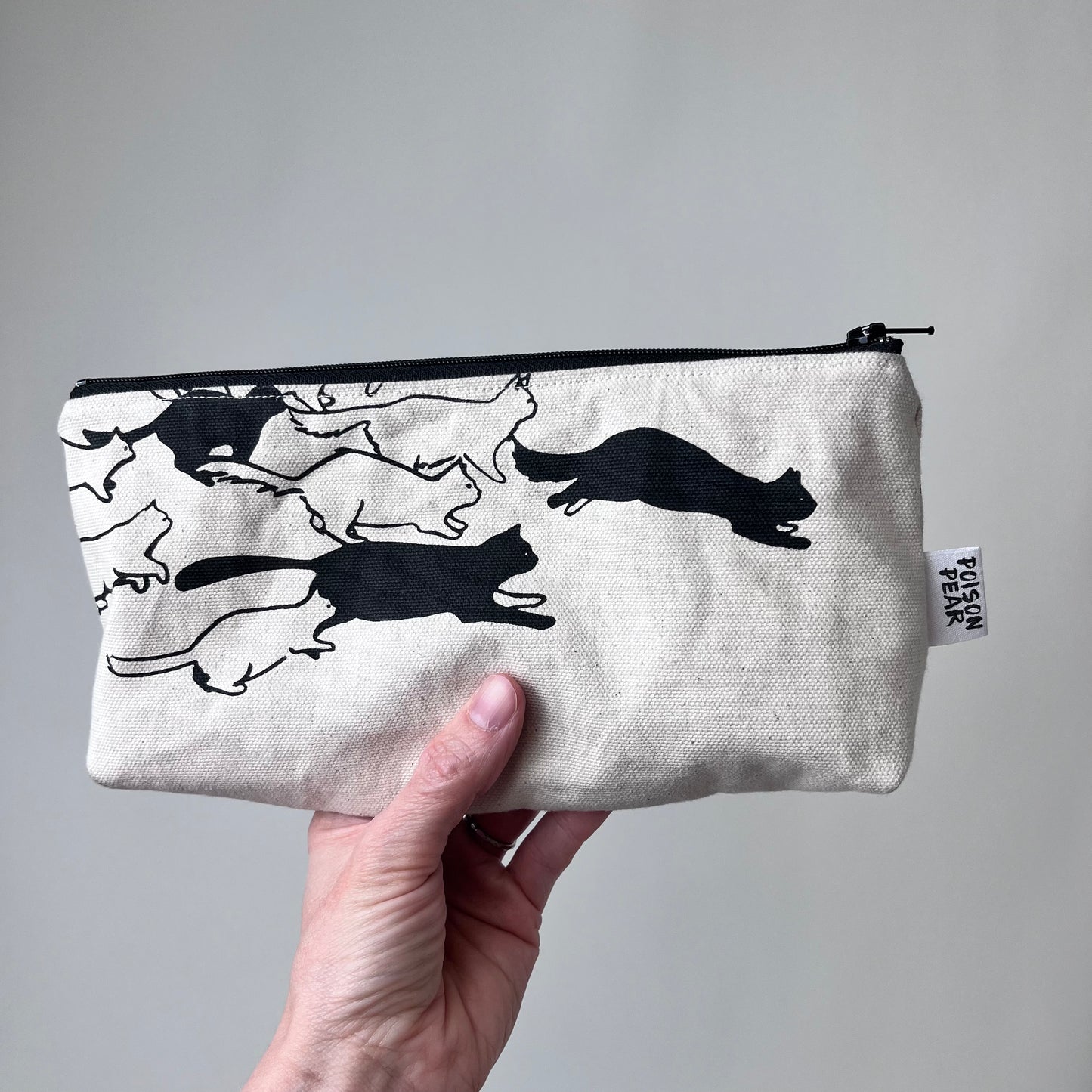 Cat Pouch poison-pear