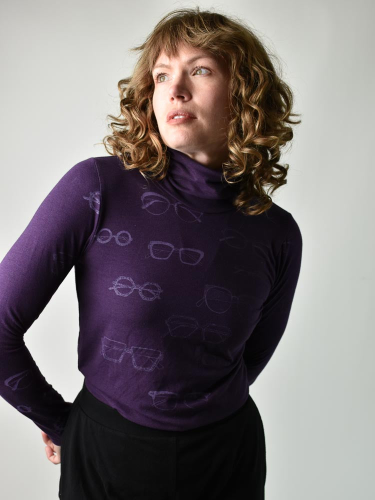 Glasses Turtleneck Plum poison-pear