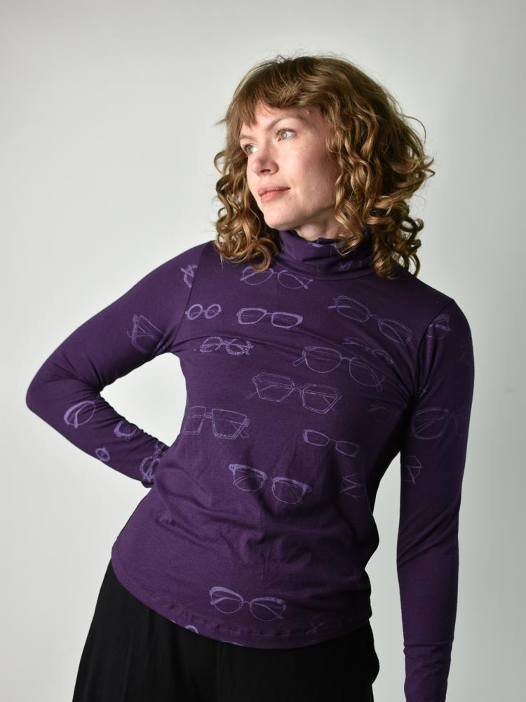 Glasses Turtleneck Plum poison-pear