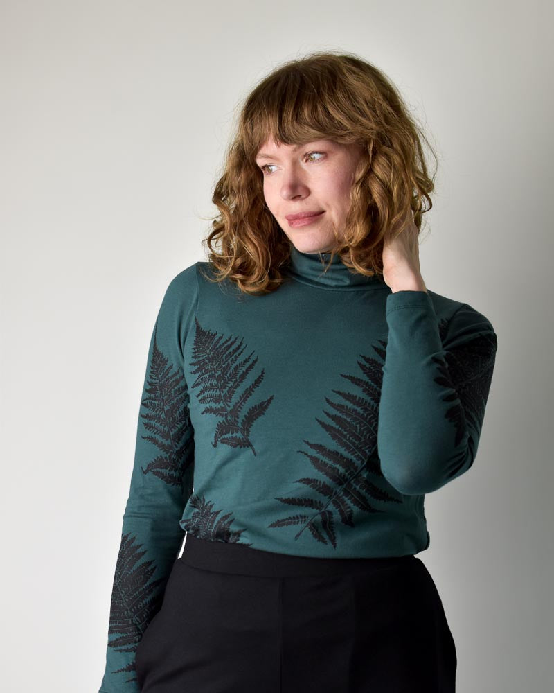 Green Fern Turtleneck poison-pear