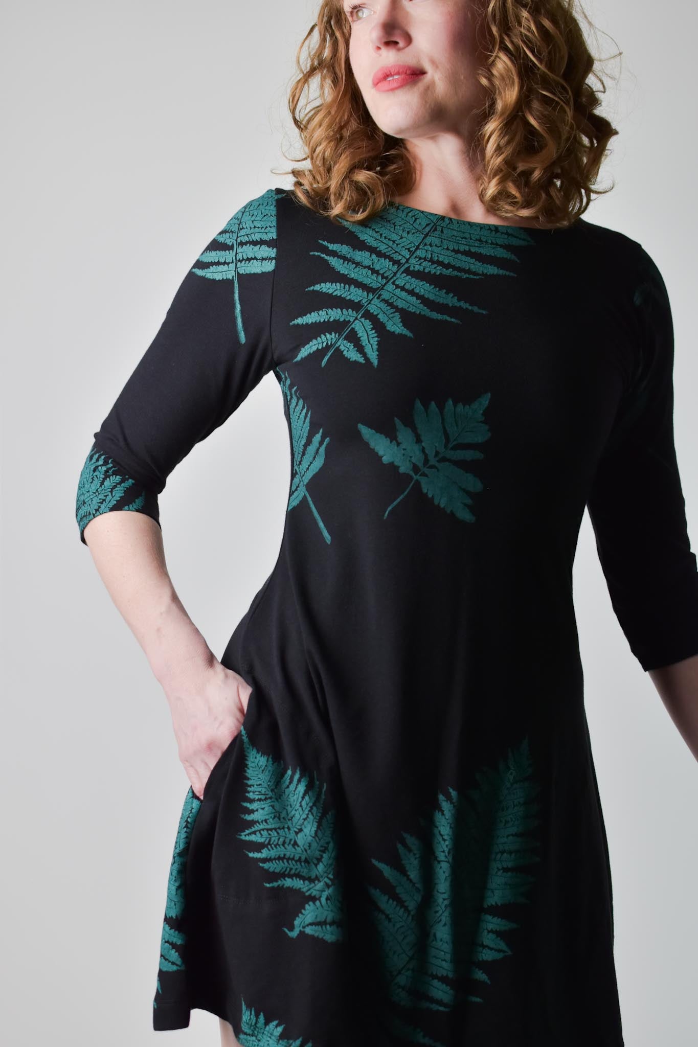 
                  
                    Josee Dress - Ferns poison-pear
                  
                