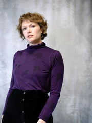 Poison Garden Turtleneck Plum poison-pear
