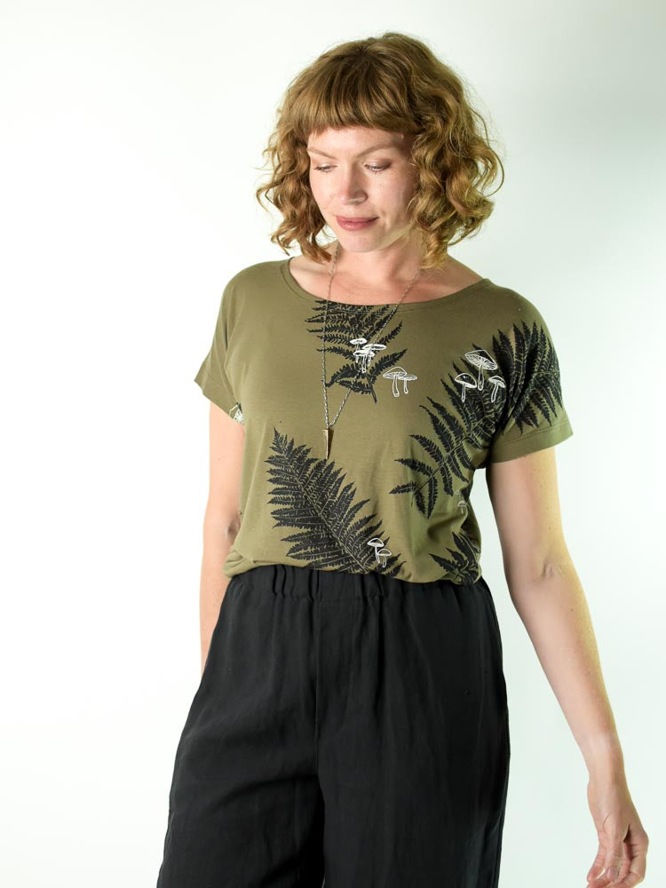 Simple Tee - Forest Floor poison-pear
