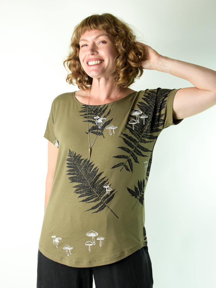 
                  
                    Simple Tee - Forest Floor poison-pear
                  
                