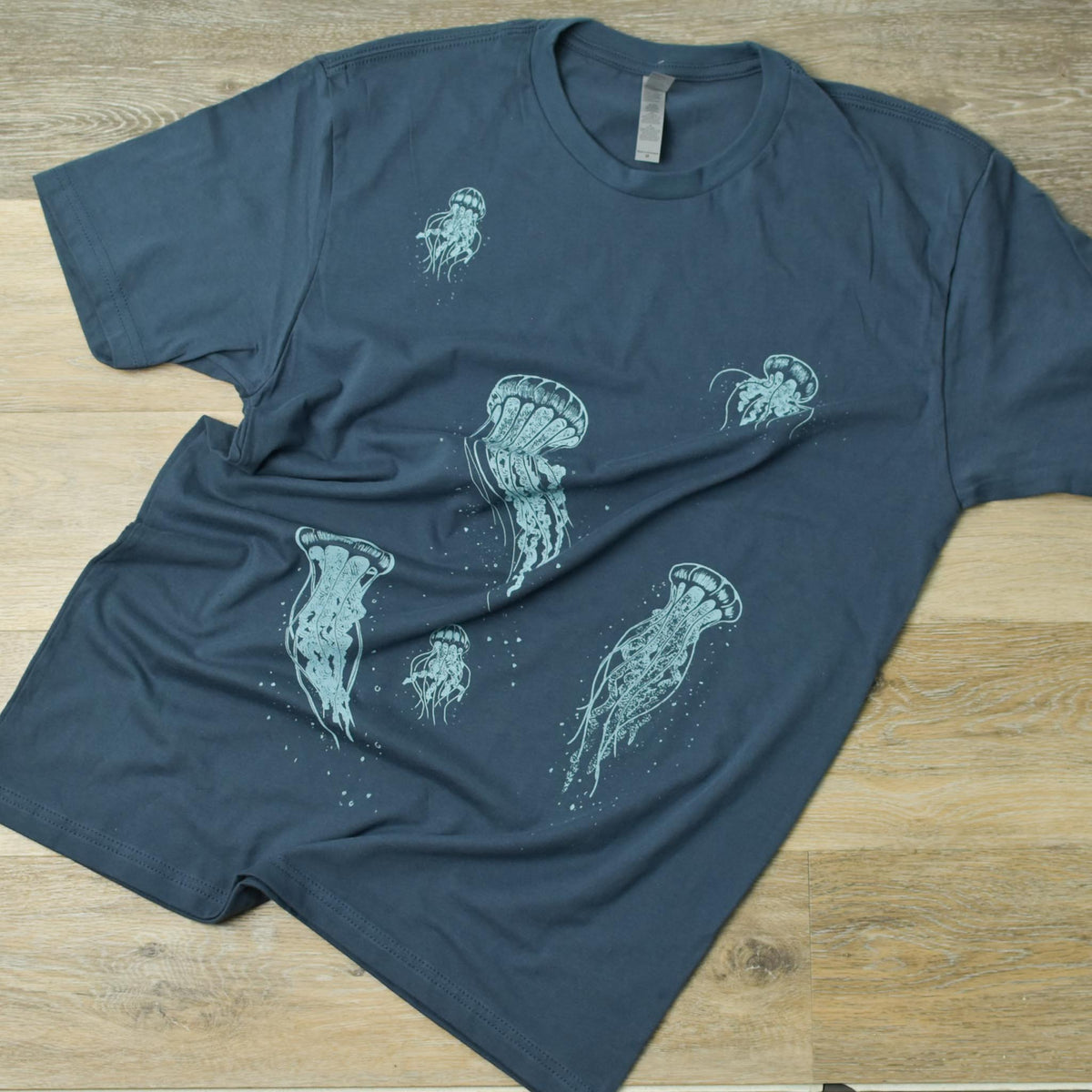 
                  
                    Unisex Jellyfish T-Shirt poison-pear
                  
                