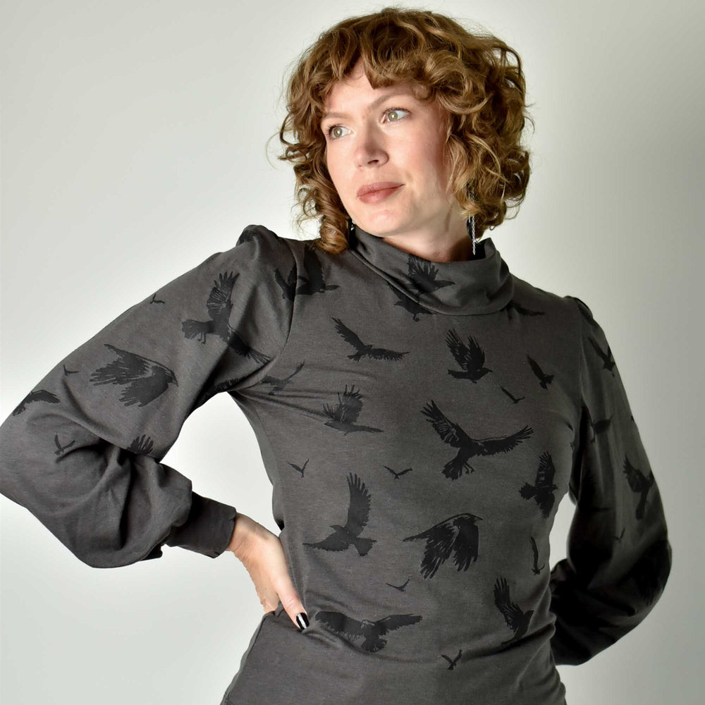 
                  
                    Victoria Puff Sleeve Mock Neck - Crows poison-pear
                  
                