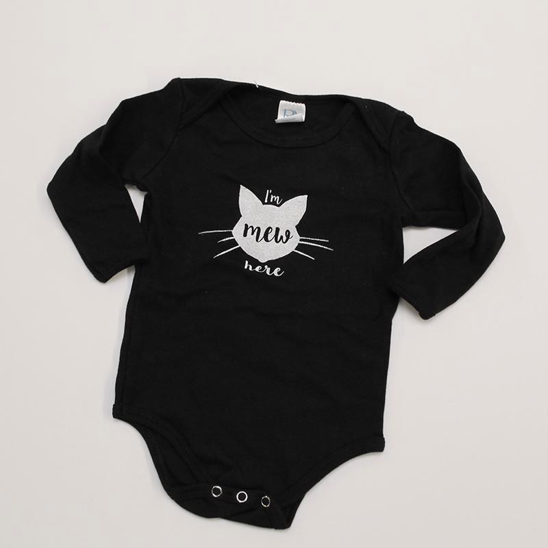 
                  
                    Baby Bodysuit "I'm Mew Here" Long Sleeve Black poison-pear
                  
                